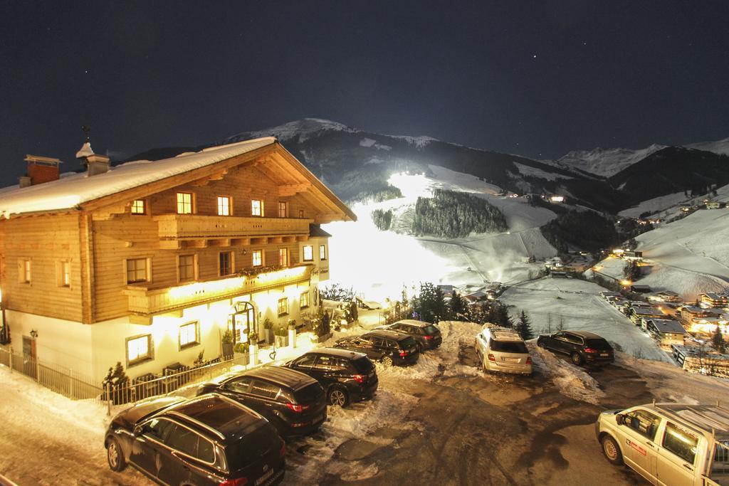 Villa Ferienhof Pfefferbauer Saalbach Exterior foto